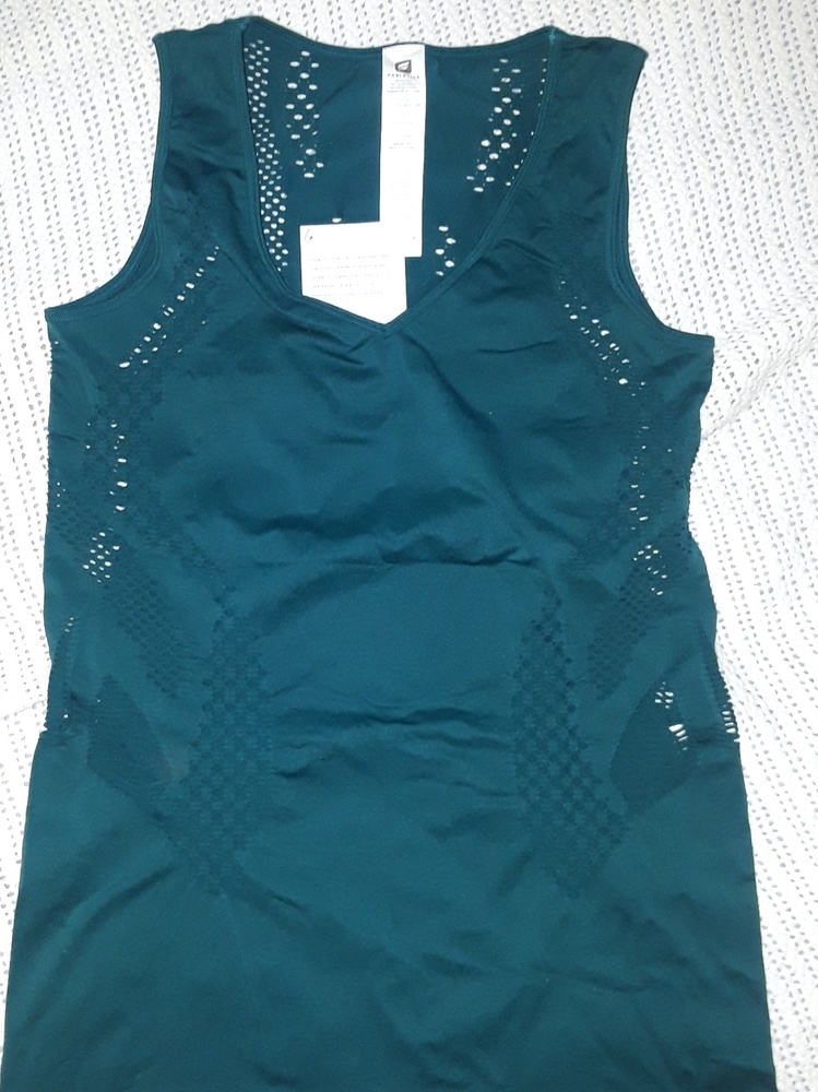 NWT Fabletics seamless work out tank